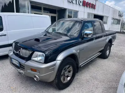 Usata Mitsubishi L200