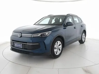 Usata VW Tiguan Life 150 CV (110 kW) 2025 Nightshade blue metallizzato SUV