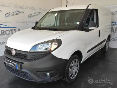 Usata Fiat Doblò 120 CV (88 kW) 2020 Bianco Monovolume