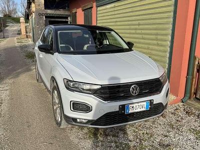 Usata VW T-Roc 190 CV (139 kW) 2017 SUV