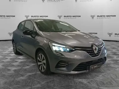 Occasion Renault Clio V Equilibre 101 PK (74 kW) 2023 Grijs Sedan
