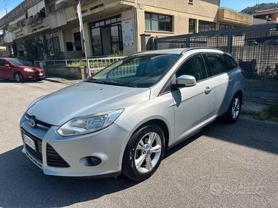 Usata Ford Focus Titanium 116 CV (85 kW) 2011 Grigio Station wagon