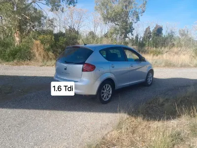 Usata Seat Altea Style 105 CV (77 kW) 2011 Argento Monovolume