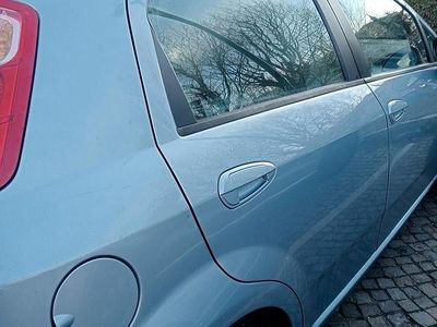 Usata Fiat Punto 2005 Blu Utilitaria