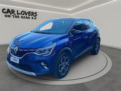 Usata Renault Captur Intens 101 CV (74 kW) 2023 Blu scuro SUV