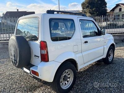 Bianco Usata 2016 Suzuki Jimny SUV | 18.500 € (Cara)
