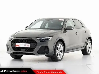Usata Audi A1 Ambiente 116 CV (85 kW) 2024 Grigio chronos metallizzato SUV