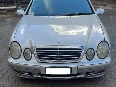 Usata Mercedes CLK200 Elegance 192 CV (141 kW) 1999 Grigio Cabrio