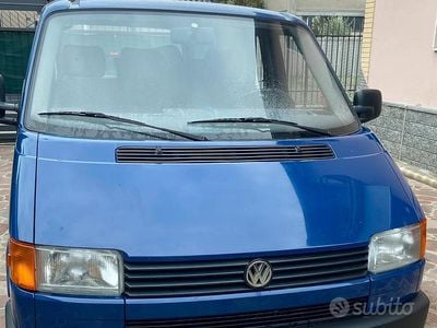 Usata VW Caravelle 84 CV (61 kW) 1994 Blu Monovolume
