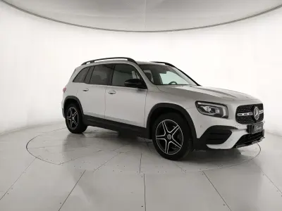 Usata Mercedes GLB200 Premium 150 CV (110 kW) 2022 Grigio SUV