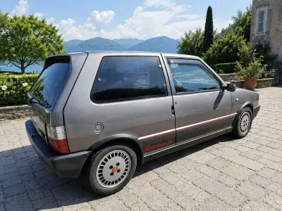 Usata Fiat Uno 105 CV (77 kW) 1987 Grigio Utilitaria