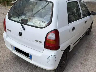 Usata Suzuki Alto 63 CV (46 kW) 2004 Bianco Utilitaria