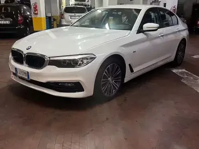 Usata BMW 520 M Sport 190 CV (139 kW) 2017 Bianco Berlina