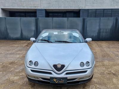 Usata Alfa Romeo Spider 150 CV (110 kW) 1997 Bianco Cabrio