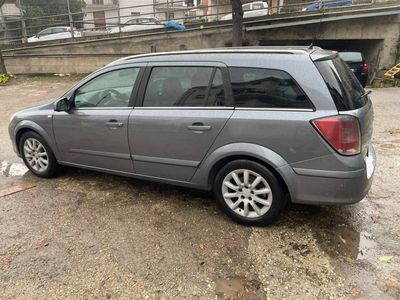 usata Opel Astra 3ª serie 1.9 CDTI 120CV Station Wagon Cosmo