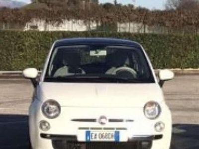 Usata Fiat 500 Lounge 75 CV (55 kW) 2010 Bianco Utilitaria