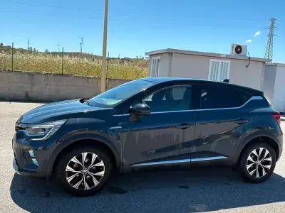 Usata Renault Captur 100 CV (73 kW) 2023 SUV