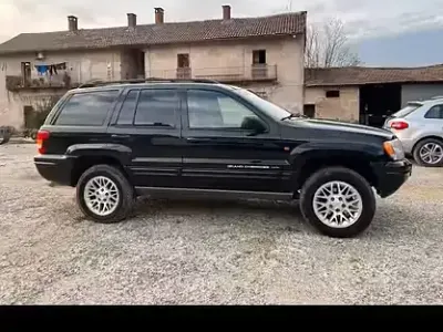 Usata Jeep Grand Cherokee 163 CV (119 kW) 2006 Nero SUV