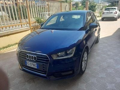 Usata Audi A1 Sportback Ambiente 125 CV (91 kW) 2016 Blu/azzurro Utilitaria