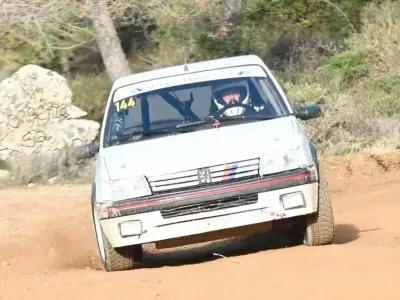 Usata Peugeot 205 GTi 127 CV (93 kW) 1986 Bianco Utilitaria