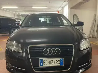 Usata Audi A3 Young 90 CV (66 kW) 2011 Nero Utilitaria