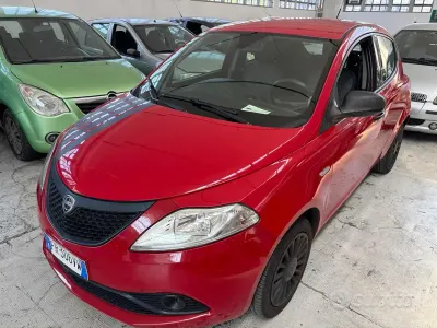 Usata Lancia Ypsilon S 69 CV (50 kW) 2018 Rosso Utilitaria