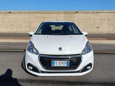 Usata Peugeot 208 Active 82 CV (60 kW) 2016 Utilitaria