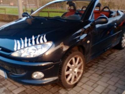 Begagnad Peugeot 206 CC 109 HK (80 kW) 2005 Svart Cab