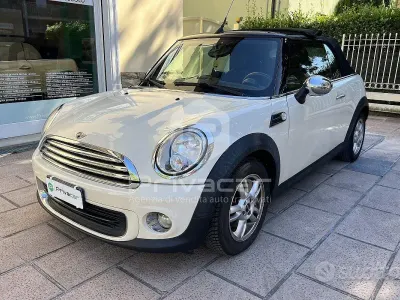 Usata Mini One Cabriolet 98 CV (72 kW) 2012 Bianco Cabrio