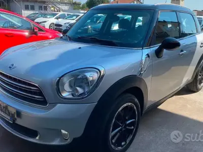 Usata Mini Cooper D Countryman Business 111 CV (81 kW) 2015 Grigio SUV