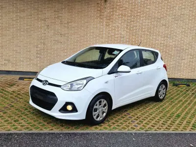 Usata Hyundai i10 Comfort 67 CV (49 kW) 2016 Utilitaria