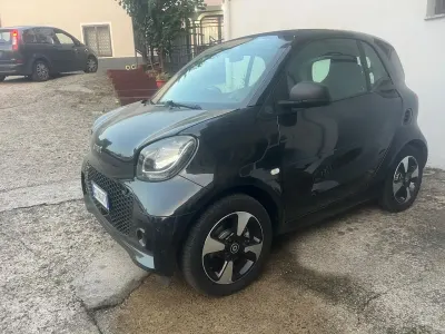 Usata Smart ForTwo Electric Drive Passion 41 kW (56 CV) 2021 Nero Coupé