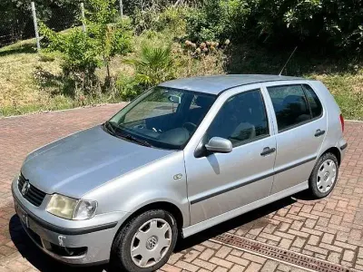 Usata VW Polo 60 CV (44 kW) 2001 Marrone Utilitaria