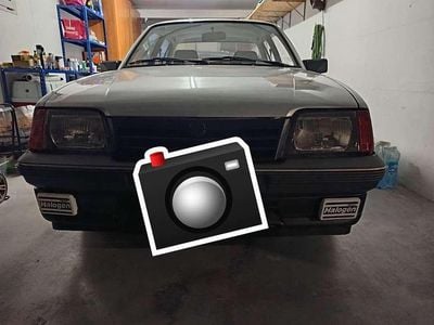 Usata Opel Ascona 60 CV (44 kW) 1986 Berlina