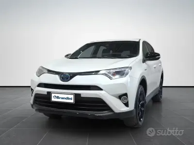 Begagnad Toyota RAV4 Hybrid Business Edition 155 HK (114 kW) 2018 Vit SUV