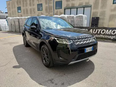 Second-hand Land Rover Discovery 5 150 CP (110 kW) 2020 Negru SUV
