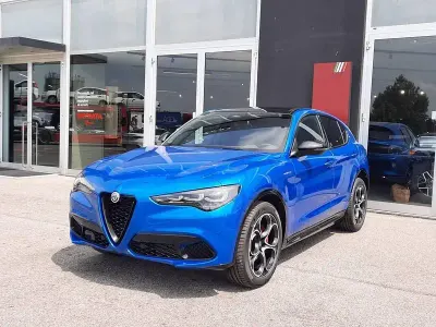 Usata Alfa Romeo Stelvio Veloce 210 CV (154 kW) 2024 Blu SUV