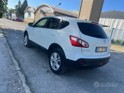 Usata Nissan Qashqai Acenta 106 CV (77 kW) 2010 Bianco SUV