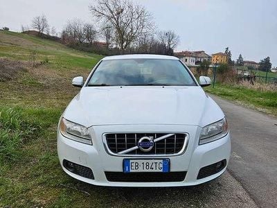 Usata Volvo V70 136 CV (100 kW) 2010 Bianco Station wagon