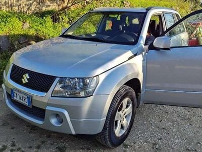 Usata Suzuki Grand Vitara 129 CV (94 kW) 2006 Argento SUV