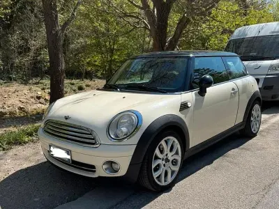 Usata Mini Cooper 120 CV (88 kW) 2009 Utilitaria