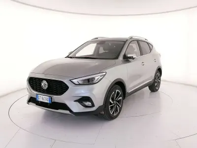 Usado MG ZS Luxury 106 CV (77 kW) 2024 Plateado SUV