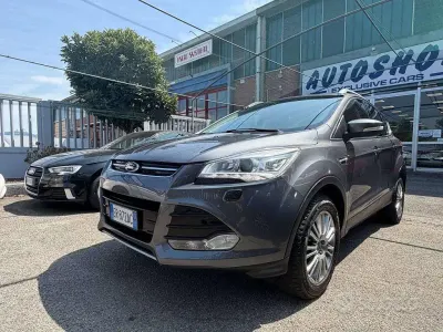 Usata Ford Kuga Titanium 163 CV (119 kW) 2013 Grigio SUV