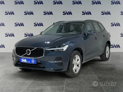 Usata Volvo XC60 Momentum 197 CV (144 kW) 2021 Blu SUV