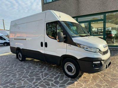 usata Iveco Daily 35C15V 2.3 HPT PM-SL-TA-RG Furgone