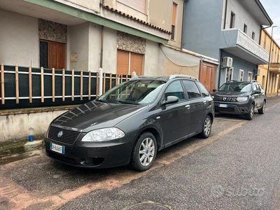 Begagnad Fiat Croma 150 HK (110 kW) 2007 Grå Kombi
