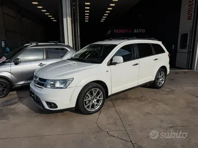Usata Fiat Freemont Lounge 170 CV (125 kW) 2013 Bianco SUV