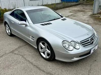 Usata Mercedes SL350 245 CV (180 kW) 2005 Argento Cabrio