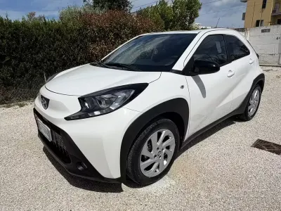 Usata Toyota Aygo X 72 CV (52 kW) 2024 Bianco SUV