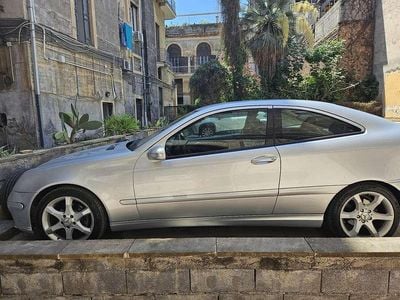Usata 2007 Mercedes C220 Avantgarde Coupé | 2000 € (Ottimo prezzo)